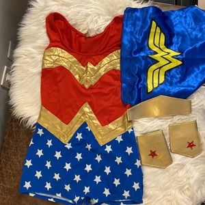 Wonder Woman Costume. (shorts)Velcro detachable cape, headband w 2 wristbands.